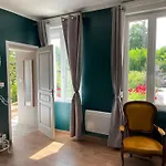 Au Bois Dormant Bed and breakfast 3*