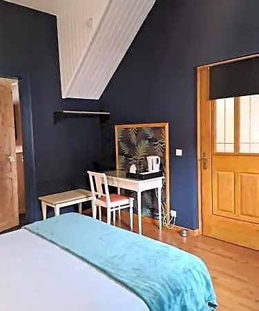 Au Bois Dormant Bed & Breakfast 3*